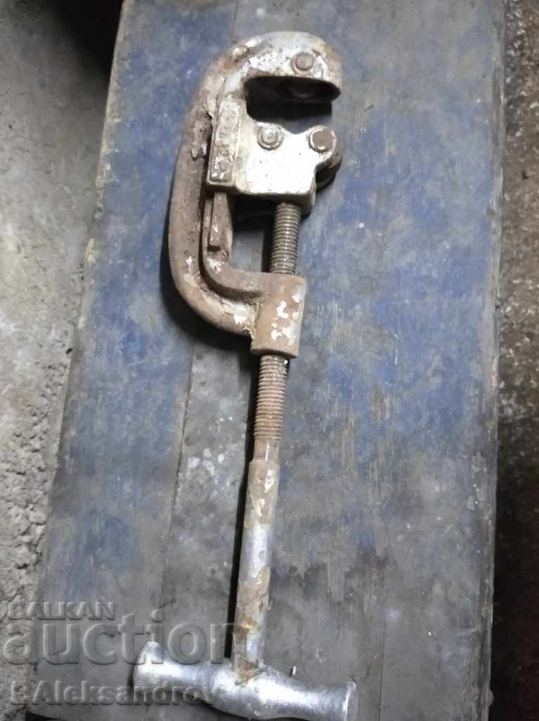 Pipe cutting tool LARGE