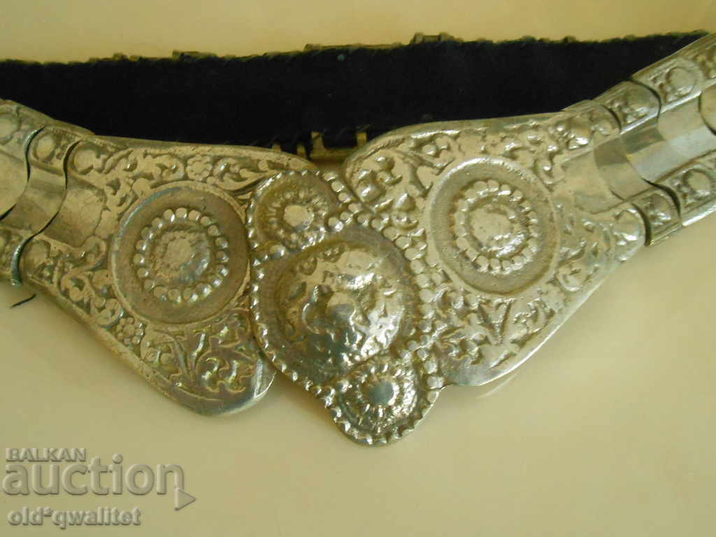 BELT (PAFTI) massive heavy, old and interesting with price 397.00 BGN | € 202.98 BELT (PAFTI) massive heavy, old and interesting with price 397.00 BGN | € 202.98