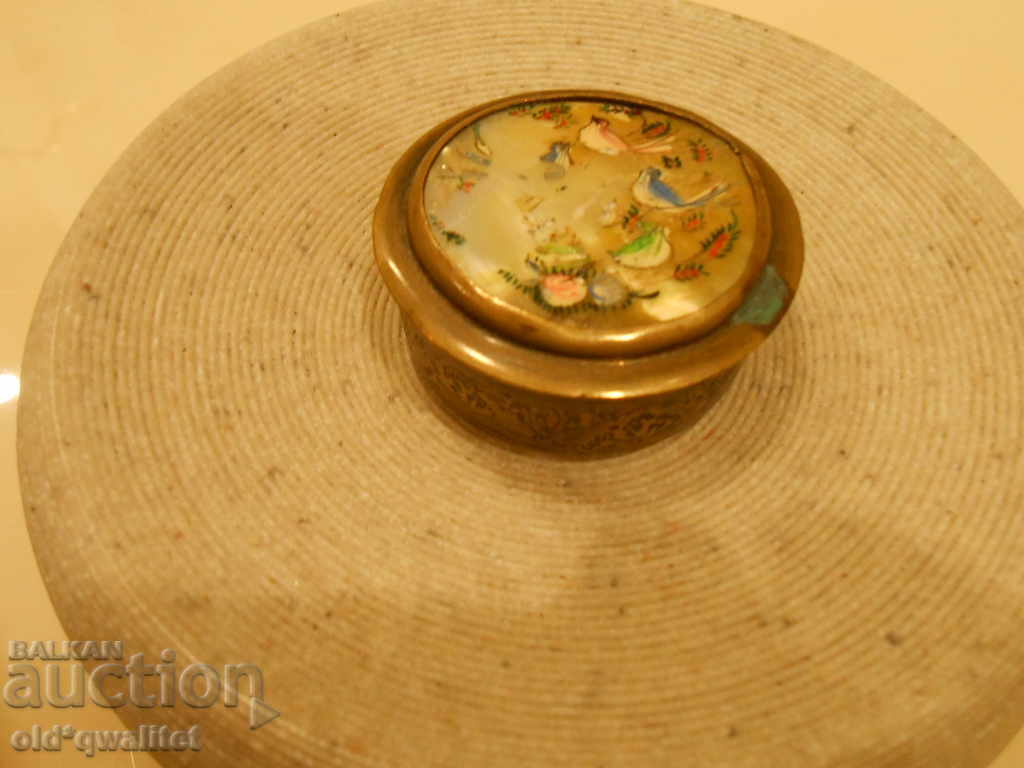 Auction  Very rare antique box painted mother of pearl with a mirror