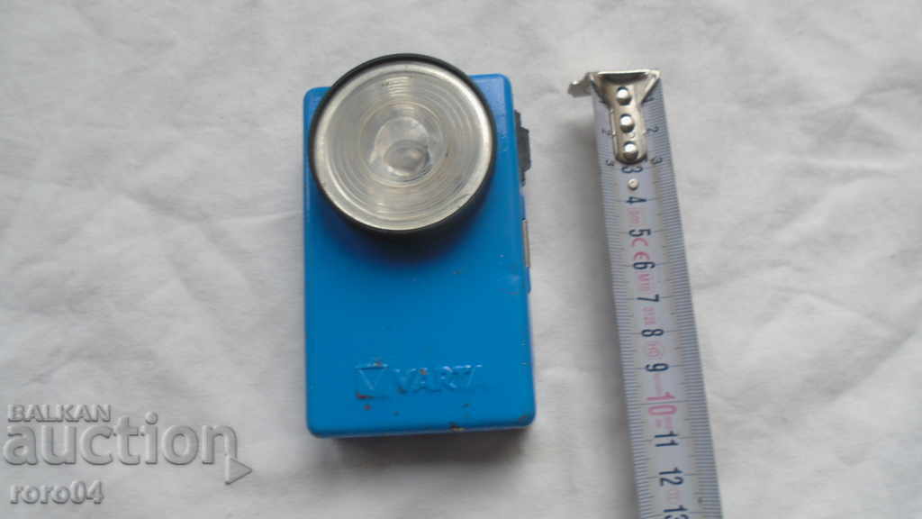 Auction VARTA - OLD SHEET METAL LAMP Auction VARTA - OLD SHEET METAL LAMP