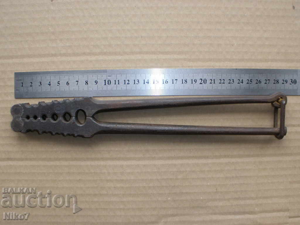 Old crimping pliers. Chicago-U.S.A. with price 89.99 BGN | € 46.01