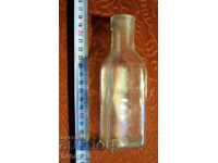 Антикварна бутилка