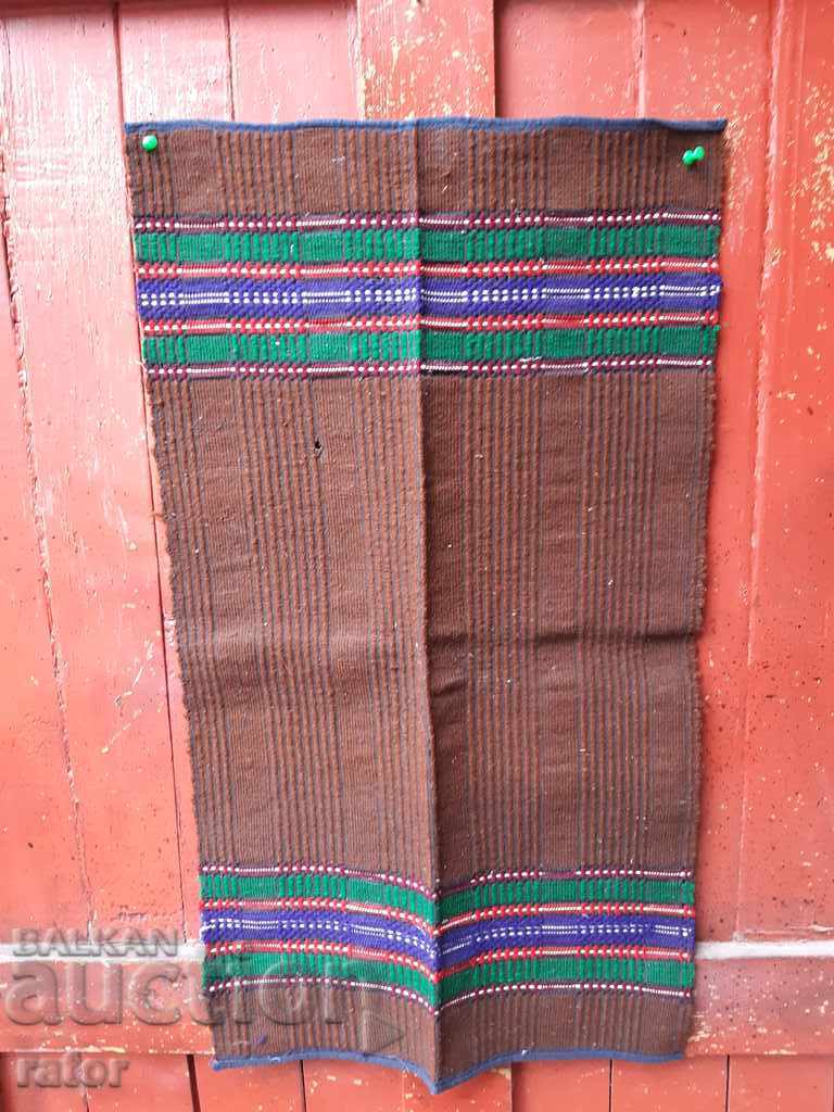 Αυθεντικό υφαντό μάλλινο κάλυμμα. Κοστούμια