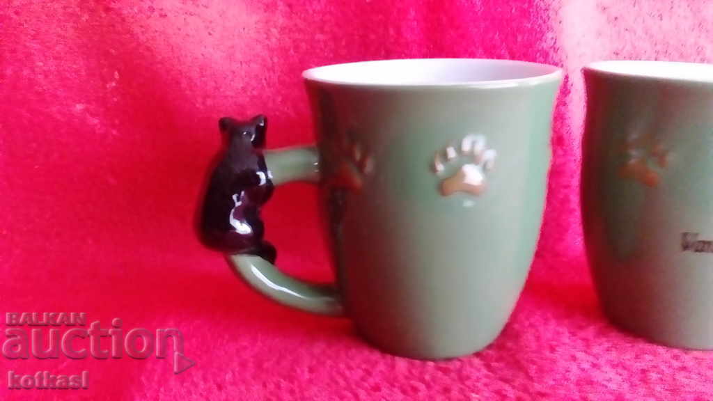 Auction Yellowstone Park old cups Bears Embossed paws Auction Yellowstone Park old cups Bears Embossed paws