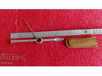 Стар инструмент кожена калъфка за почистване на лули