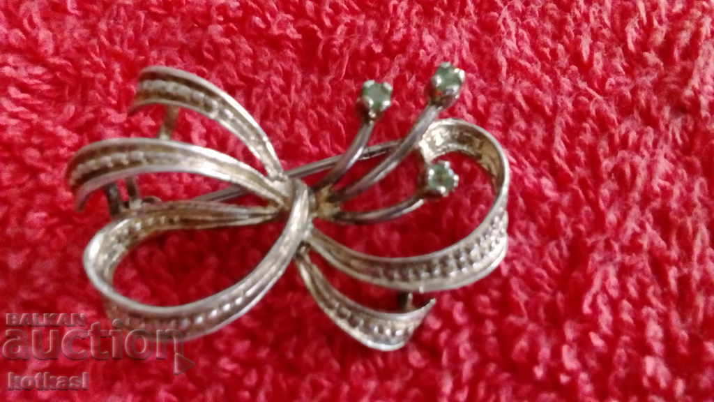 Old silver brooch with price 65.50 BGN | € 33.49 Old silver brooch with price 65.50 BGN | € 33.49