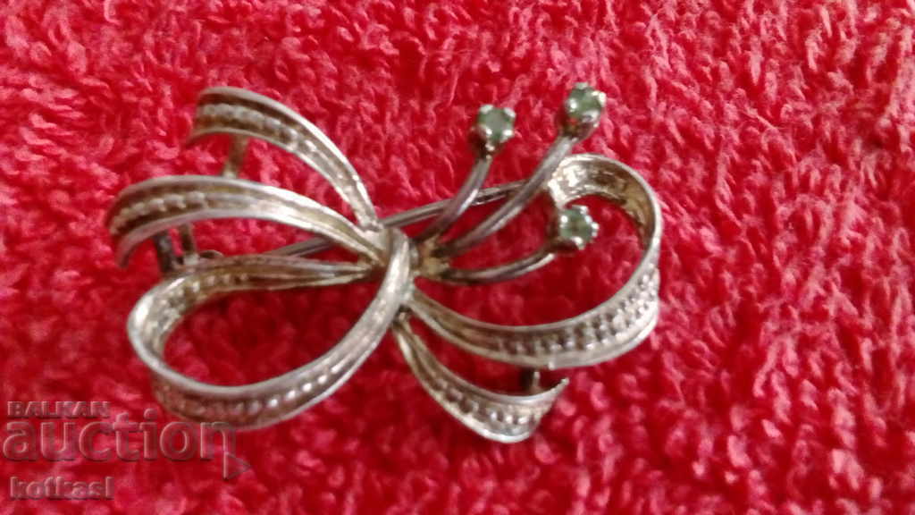 Auction Old silver brooch Auction Old silver brooch