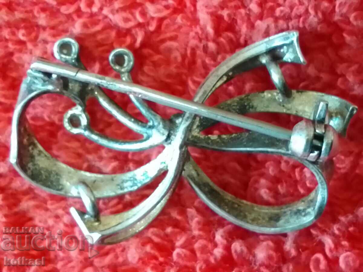 Livrarea Veche broșă de argint cu pietre semiprețioase verzi