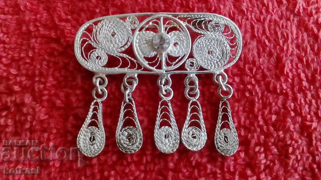 Delivery of Old silver filigree brooch Delivery of Old silver filigree brooch
