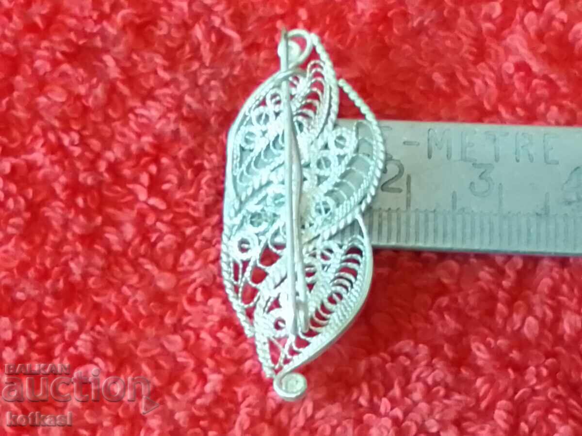 Παλιά ασημί φιλιγκράν καρφίτσα με τιμή € 30.00 | 58.67 BGN