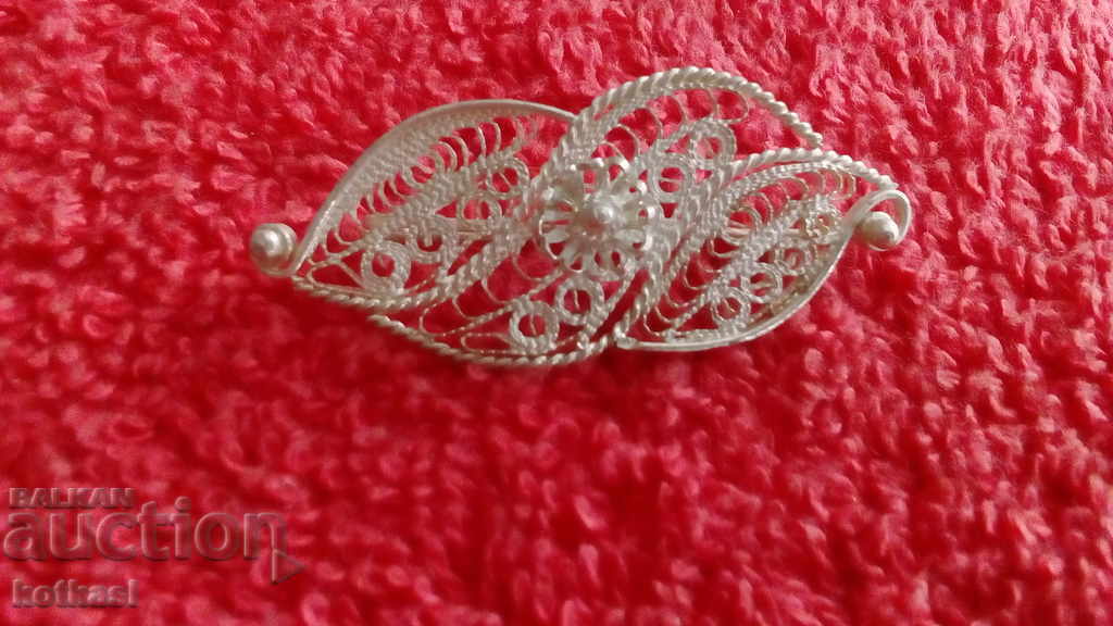 Old silver filigree brooch Old silver filigree brooch