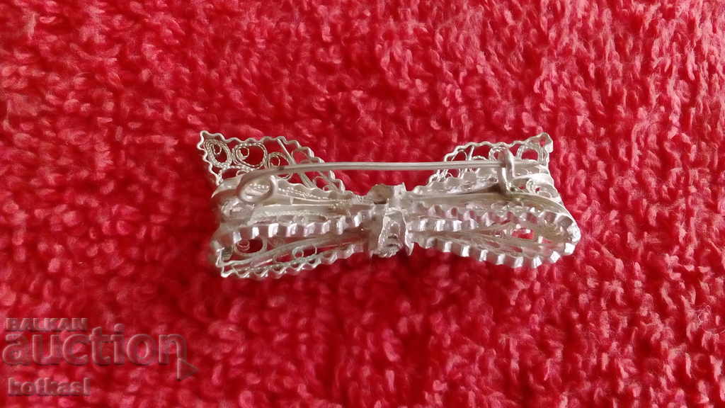 Old silver filigree ribbon brooch - 5 Old silver filigree ribbon brooch - 5
