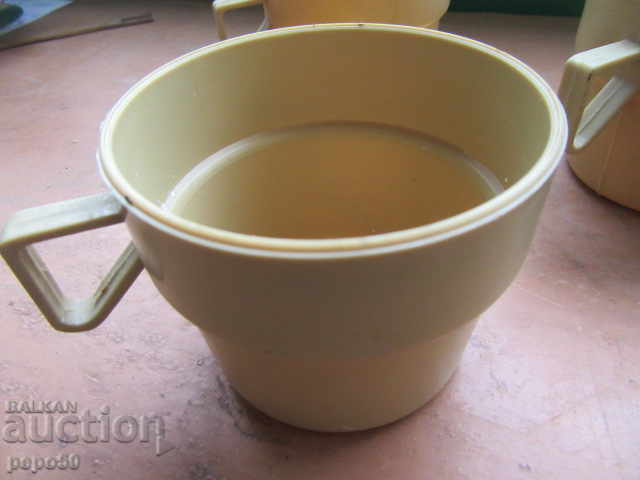 5 PLASTIC TOURIST GLASSES FROM SOCA with price 5.00 BGN | € 2.56 5 PLASTIC TOURIST GLASSES FROM SOCA with price 5.00 BGN | € 2.56