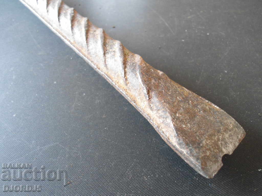 An old tool, a chopper with price 2.00 BGN | € 1.02 An old tool, a chopper with price 2.00 BGN | € 1.02