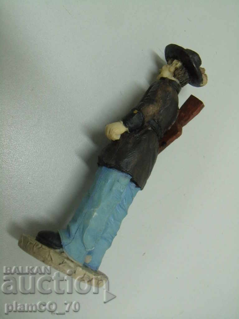 Auction № * 4799 old figure - hunter / hunter Auction № * 4799 old figure - hunter / hunter