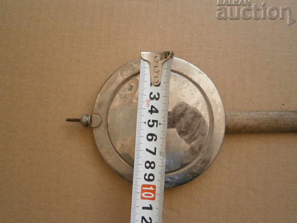 Παράδοση εκκρεμές για ένα παλιό ρολόι τοίχου Παράδοση εκκρεμές για ένα παλιό ρολόι τοίχου