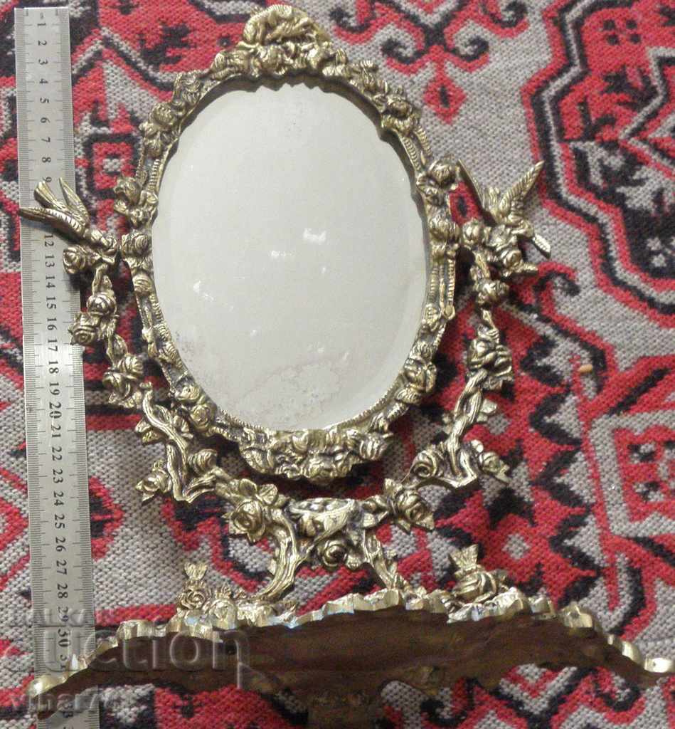Auction very beautiful old mirror Auction very beautiful old mirror