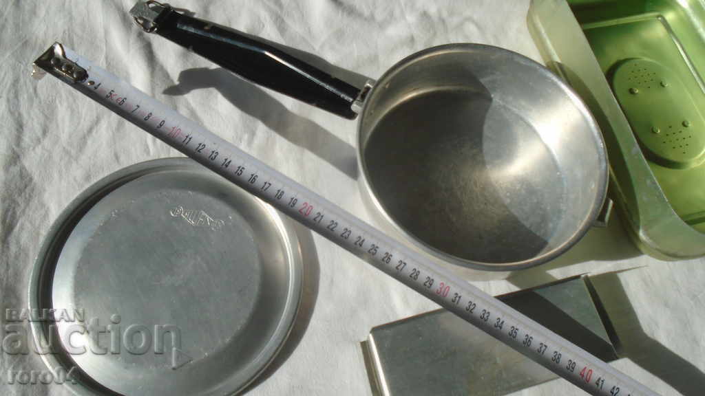 ALUMINUM DISHES WITH BOX - 6 ALUMINUM DISHES WITH BOX - 6