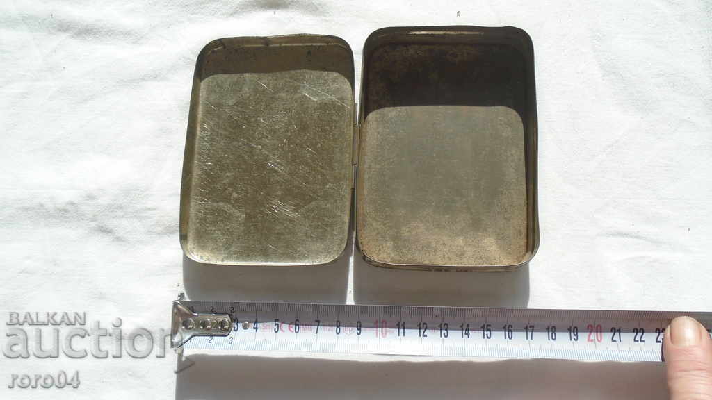 Аукцион СТАРА ЛАМАРИНЕНА КУТИЯ Аукцион СТАРА ЛАМАРИНЕНА КУТИЯ