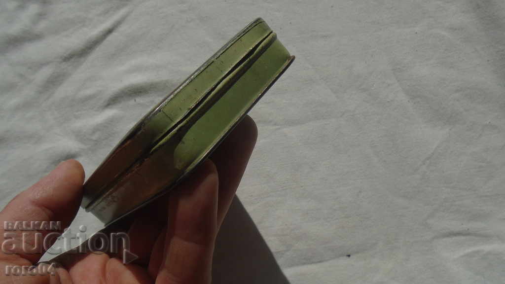 СТАРА ЛАМАРИНЕНА КУТИЯ - 6 СТАРА ЛАМАРИНЕНА КУТИЯ - 6