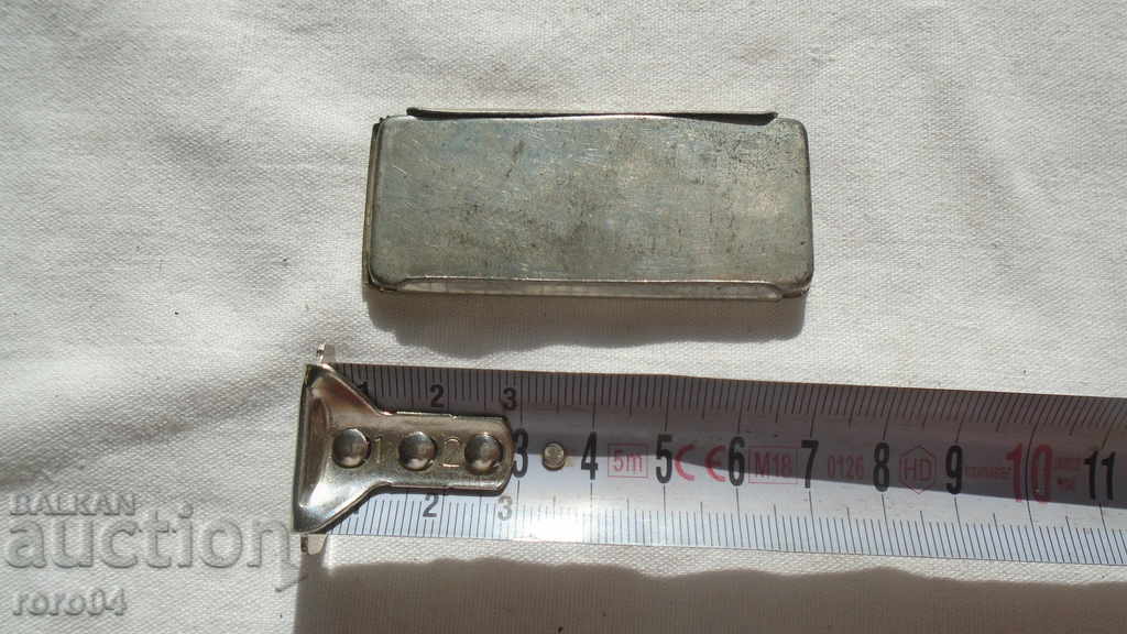 Auction STAR LAMARINE BOX Auction STAR LAMARINE BOX