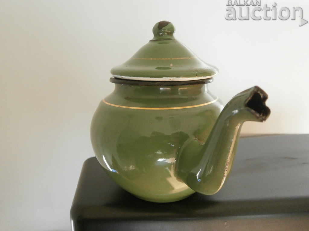 Auction old vintage retro enamel teapot Auction old vintage retro enamel teapot