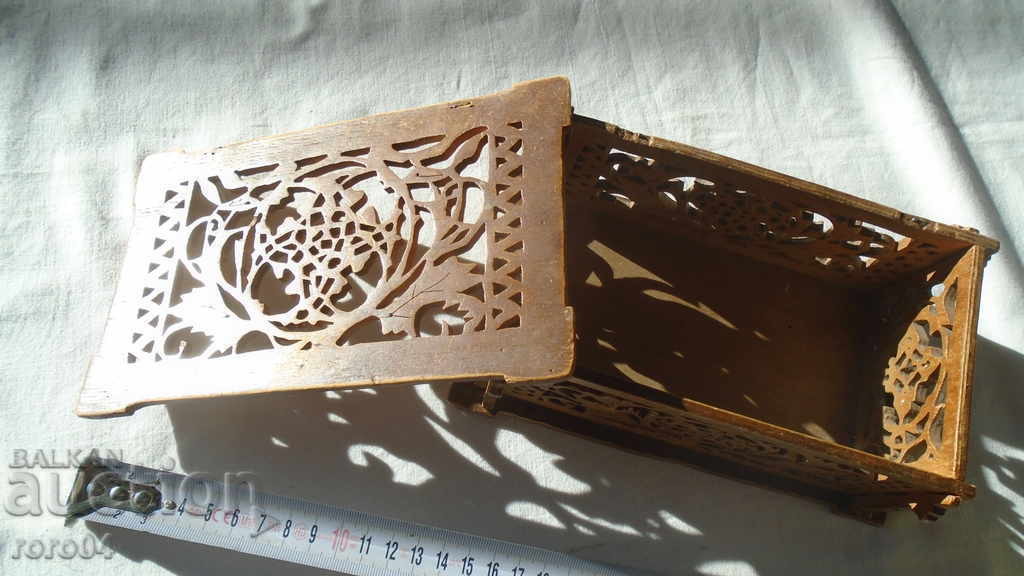 Κιβώτιο - ξυλογλυπτική - ΟΜΟΡΦΙΑ με τιμή 78.30 BGN | € 40.03