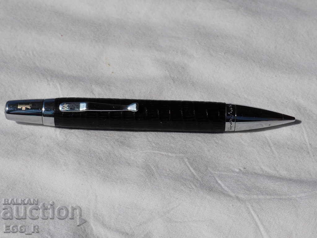 Creion de lux masiv de marcă păstrat