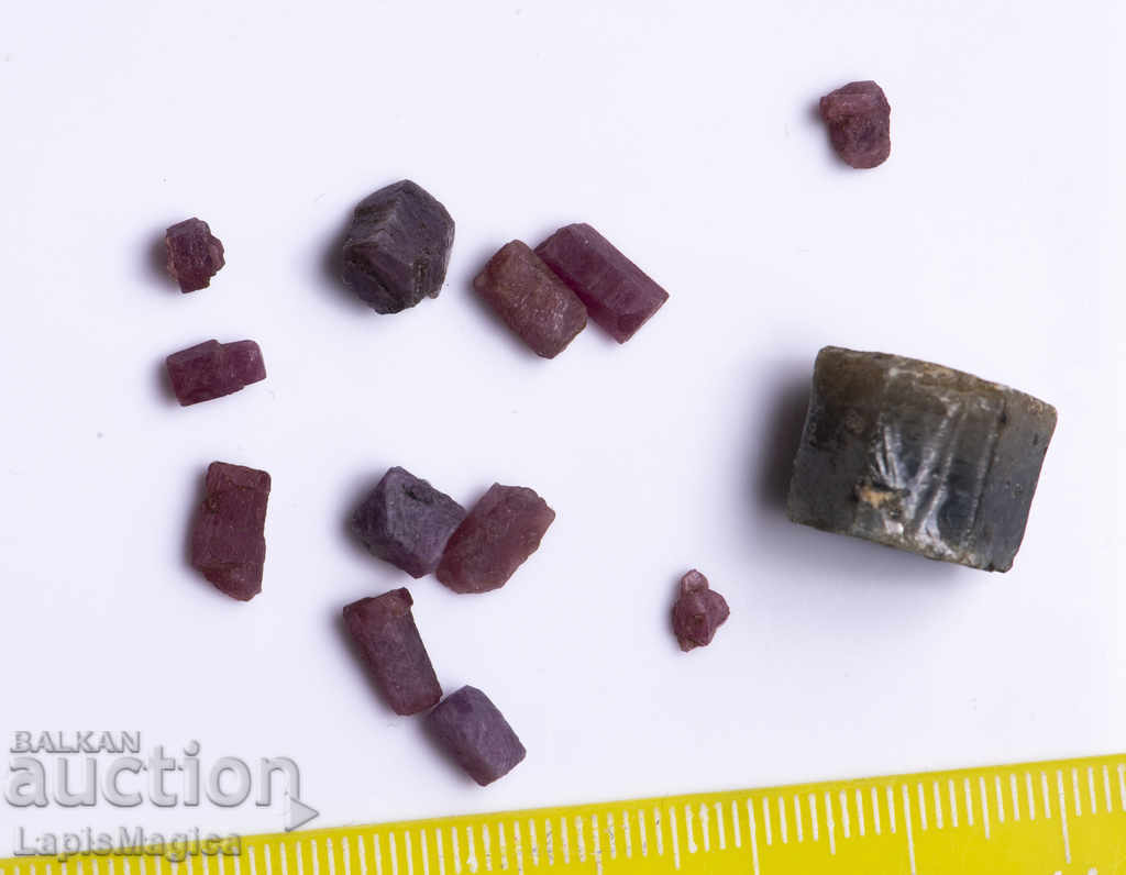 Lot of rubies and sapphires untreated 50 carats. Lot №1.5