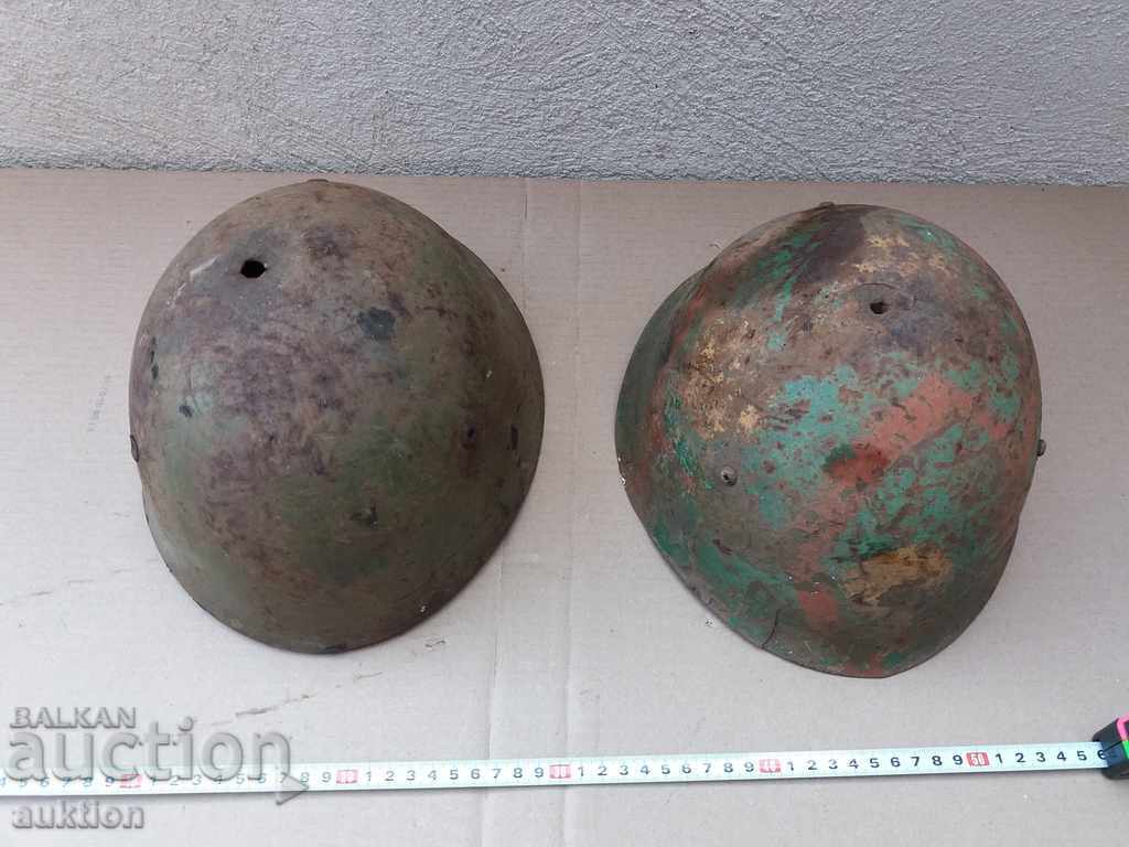 Πολλά δύο στρατιωτικά κράνη - BA με τιμή 10.99 BGN | € 5.62 Πολλά δύο στρατιωτικά κράνη - BA με τιμή 10.99 BGN | € 5.62