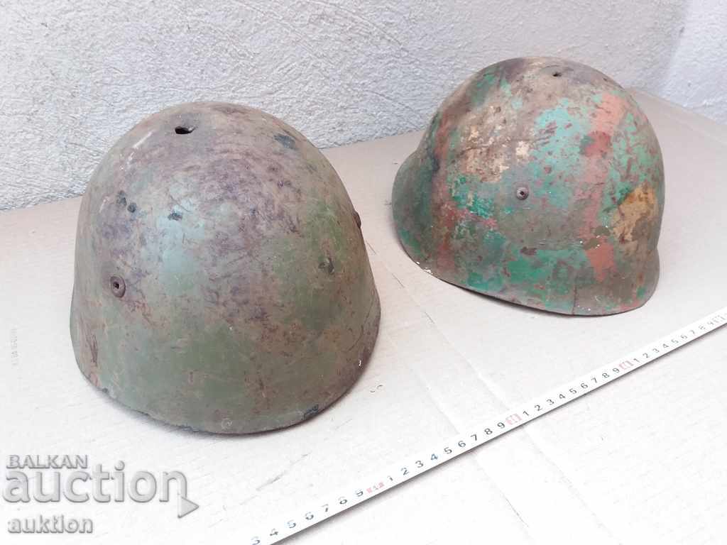 Δημοπρασία Πολλά δύο στρατιωτικά κράνη - BA Δημοπρασία Πολλά δύο στρατιωτικά κράνη - BA