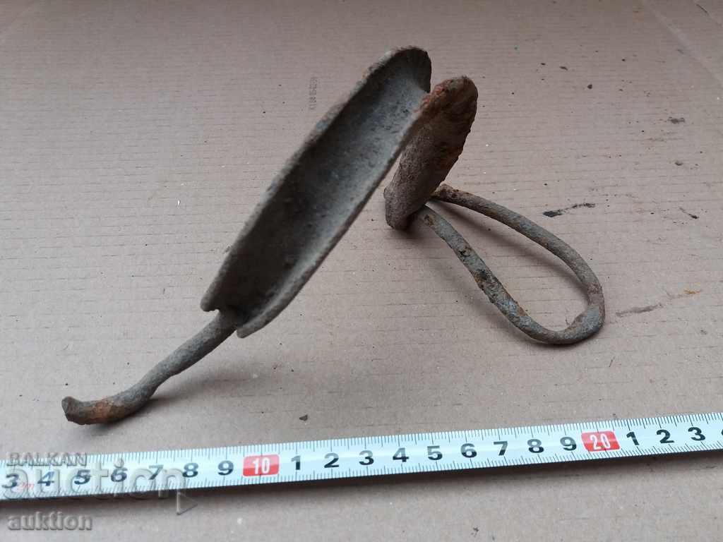 FORGED HARDWARE, HANDLE, HANDLES - 5 FORGED HARDWARE, HANDLE, HANDLES - 5