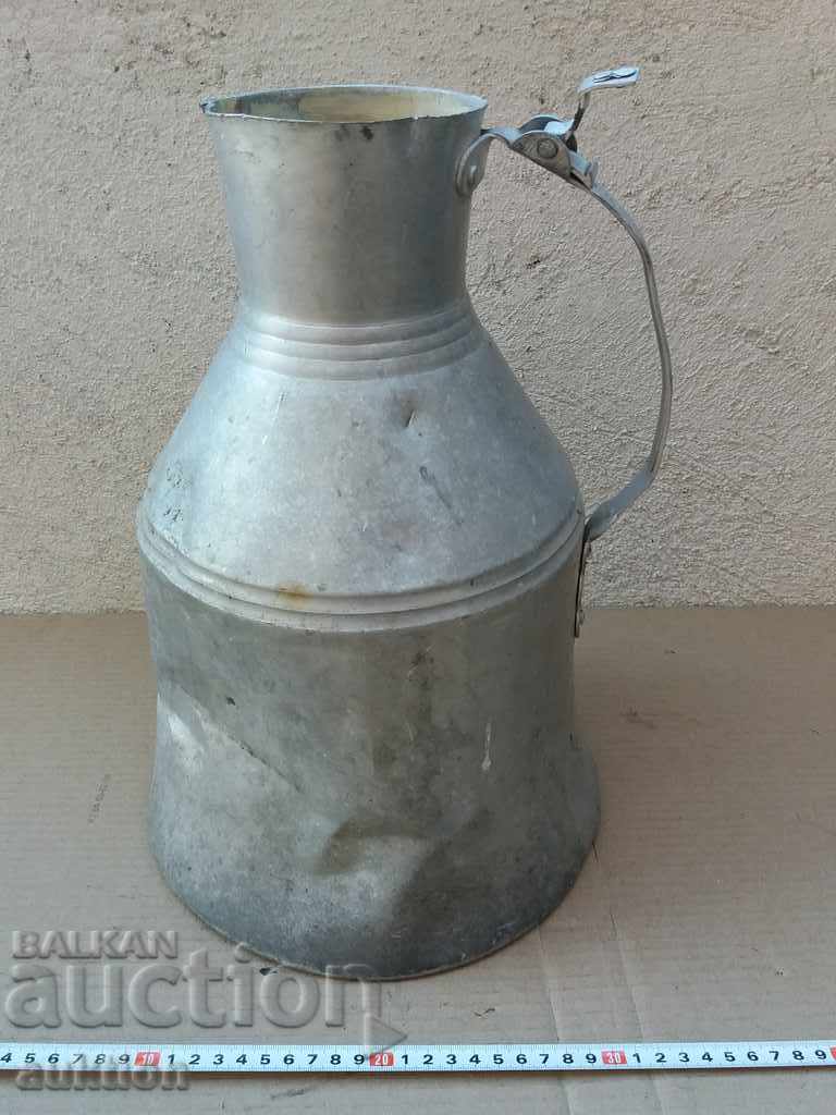 Delivery of SOLID METAL IBRIK, GUM, JUG - 8 LITERS