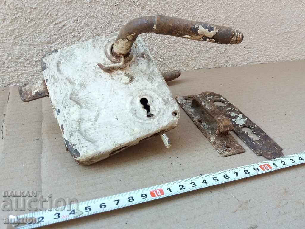 REVIVAL FORGED LOCK IN SET with price 4.99 BGN | € 2.55 REVIVAL FORGED LOCK IN SET with price 4.99 BGN | € 2.55