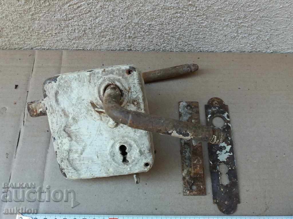 Auction REVIVAL FORGED LOCK IN SET Auction REVIVAL FORGED LOCK IN SET