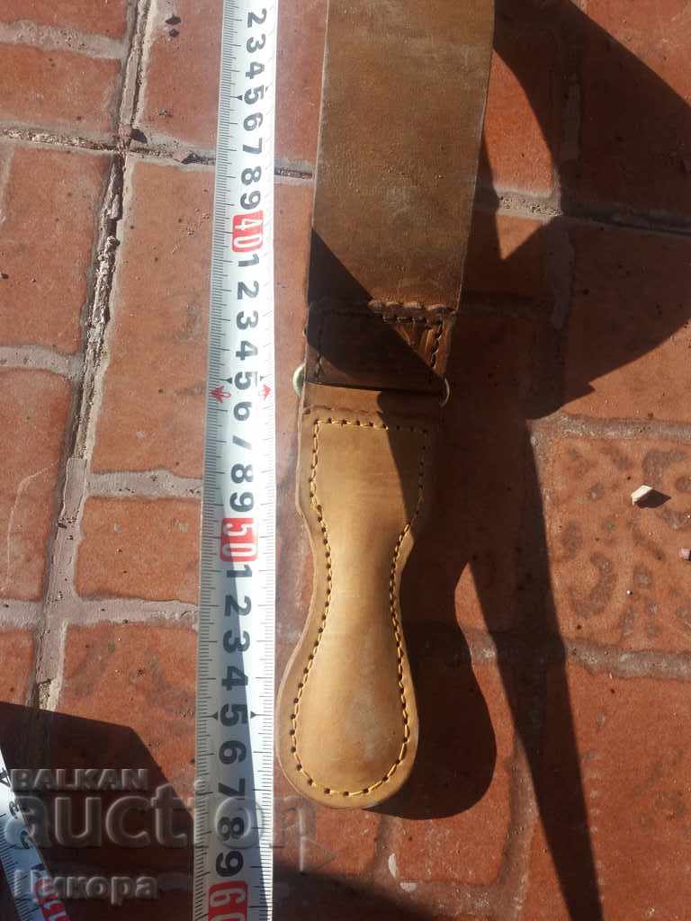 Auction OLD LEATHER BELT RAZOR SHARPENER Auction OLD LEATHER BELT RAZOR SHARPENER