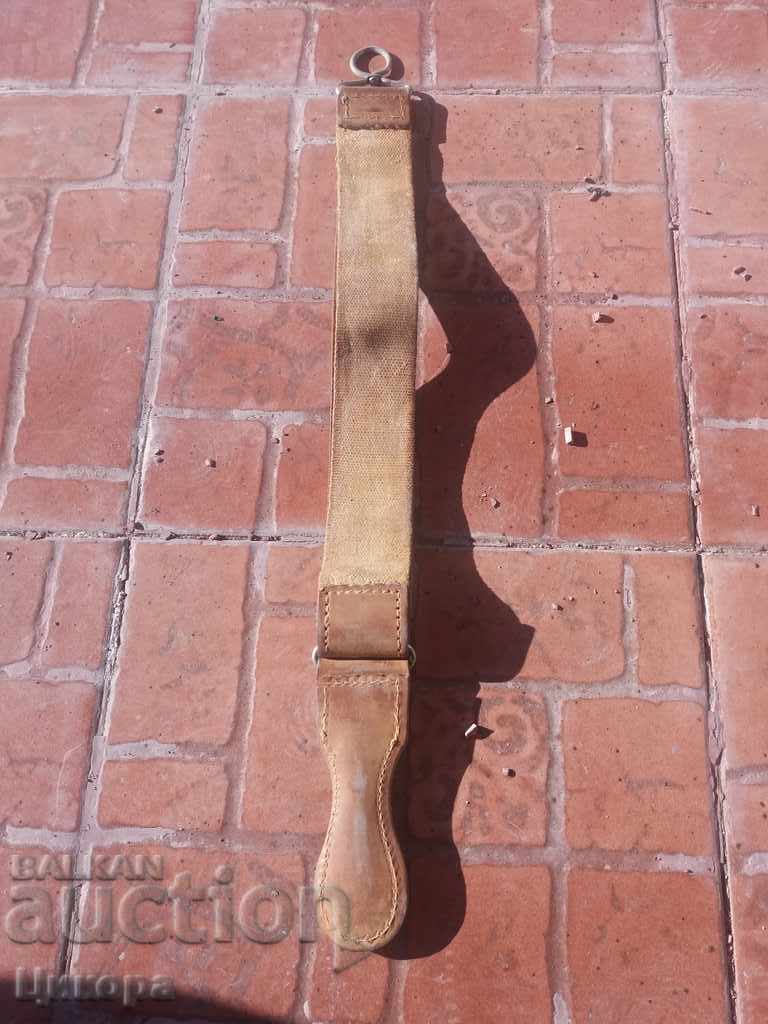 OLD LEATHER BELT RAZOR SHARPENER - 5 OLD LEATHER BELT RAZOR SHARPENER - 5