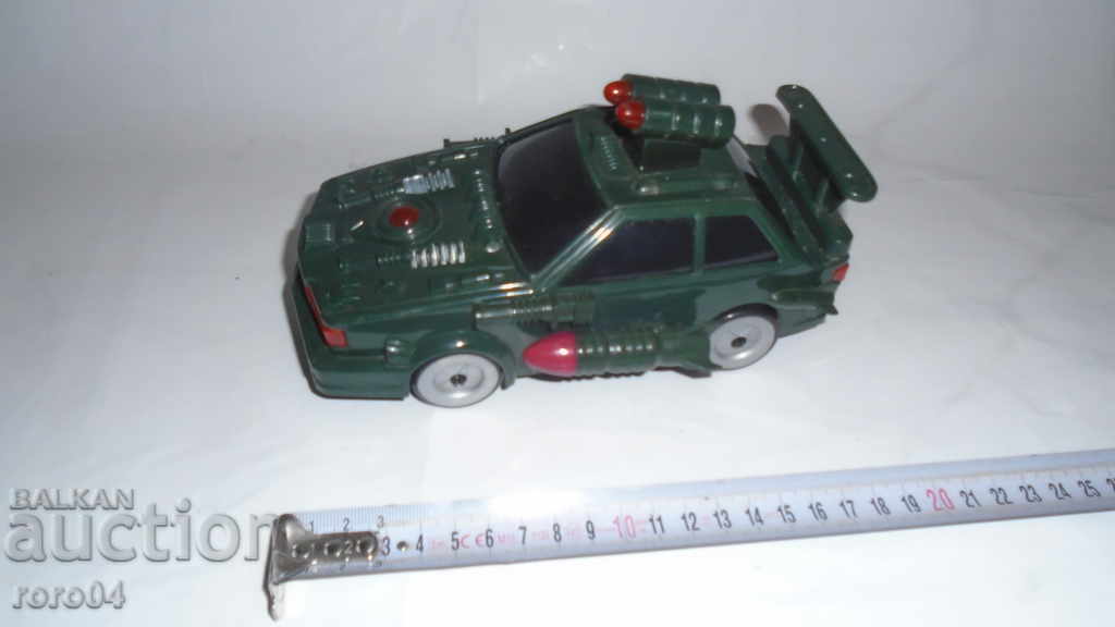 Auction OLD CHILDREN'S MILITARY CAR WITH BATTERIES Auction OLD CHILDREN'S MILITARY CAR WITH BATTERIES