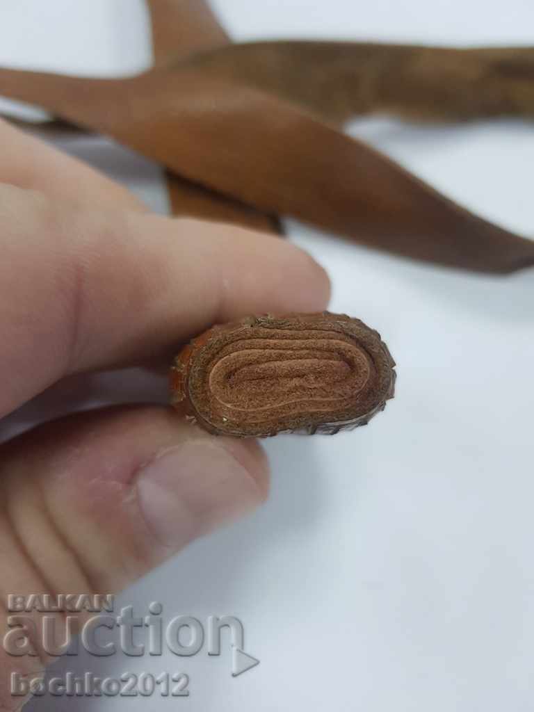 Δημοπρασία Δερμάτινο κορδόνι του Ρώσου τσάρου για πούλια σπαθιών Δημοπρασία Δερμάτινο κορδόνι του Ρώσου τσάρου για πούλια σπαθιών