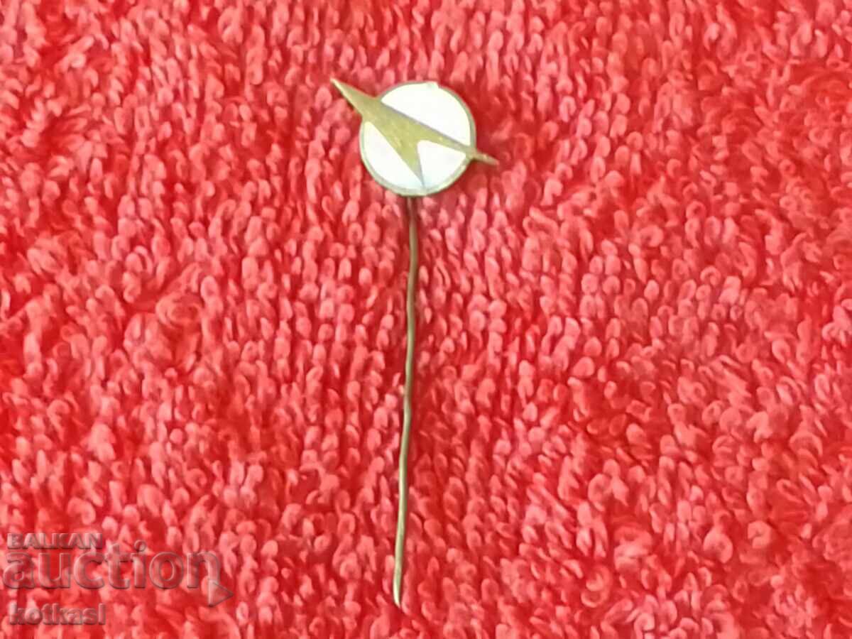 Auction  Old social badge bronze pin enamel