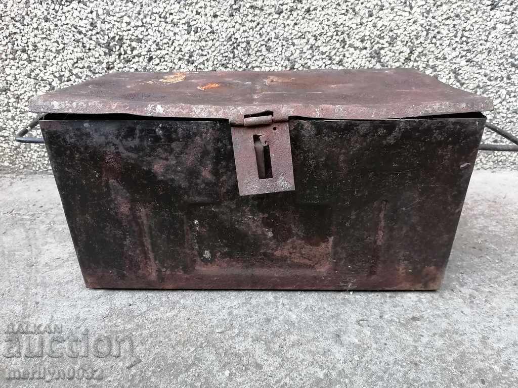 Metal army chest, chest, box WW2 with price 53.00 BGN | € 27.10 Metal army chest, chest, box WW2 with price 53.00 BGN | € 27.10