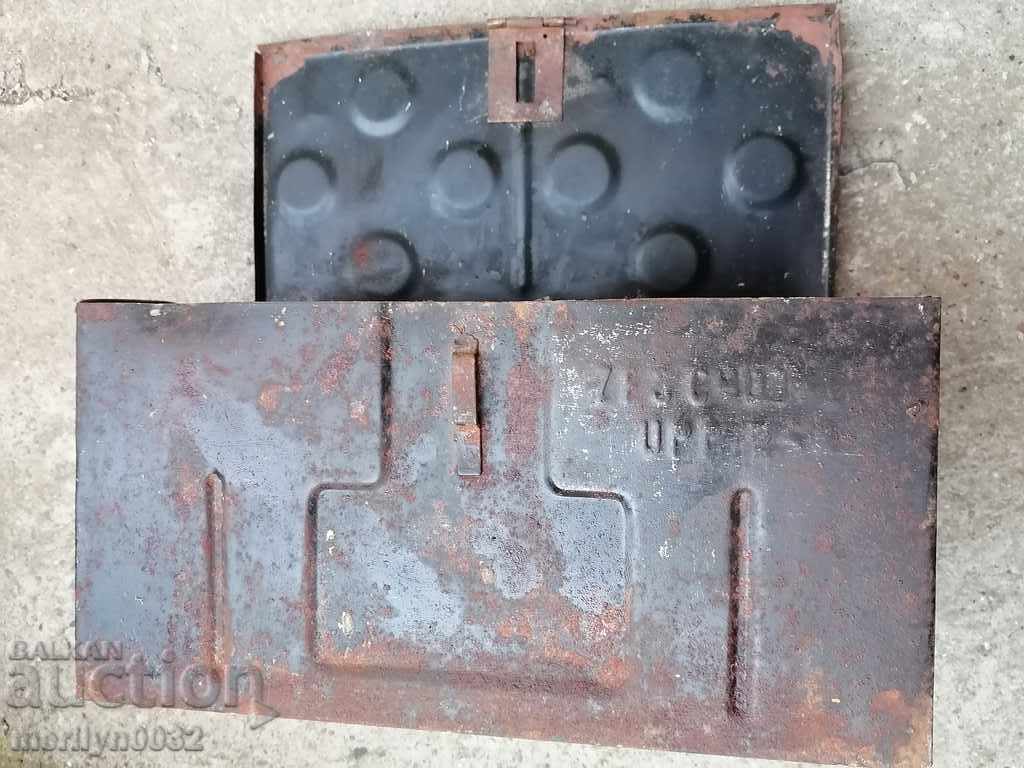 Auction Metal army chest, chest, box WW2 Auction Metal army chest, chest, box WW2