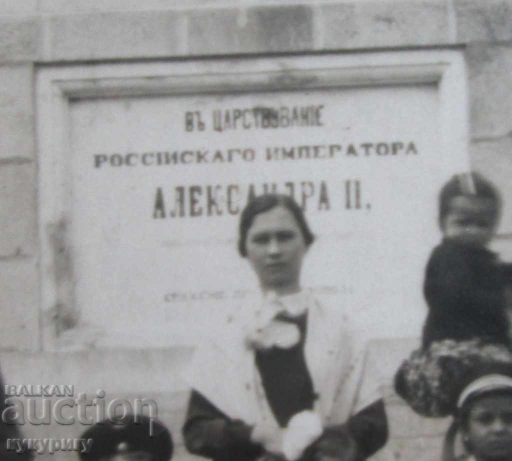 Delivery of Old photo monument to the Russian Emperor Alexander II Delivery of Old photo monument to the Russian Emperor Alexander II