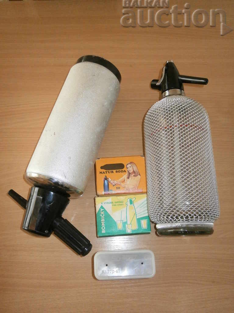 Delivery of retro vintage siphon for carbonated water lot set Delivery of retro vintage siphon for carbonated water lot set