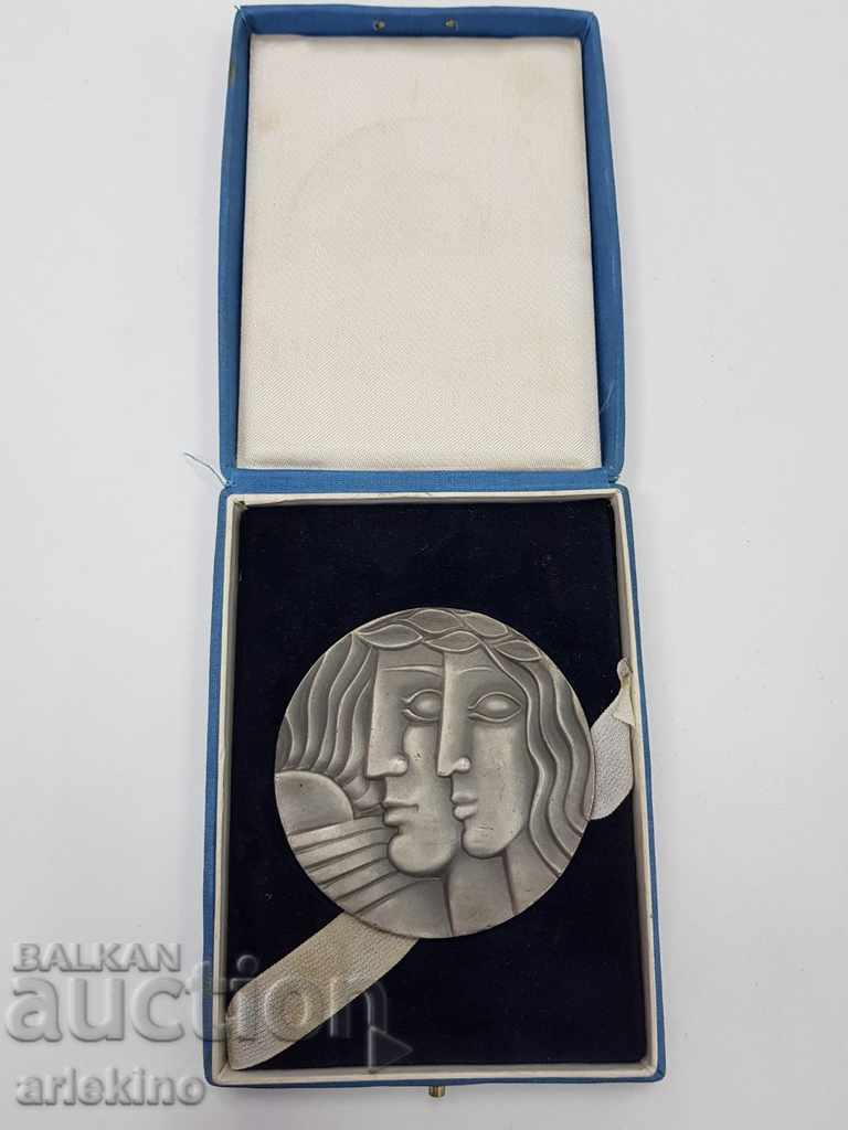 Δημοπρασία Βουλγαρικό επιτραπέζιο μετάλλιο για την Ολυμπιακή Αξία Δημοπρασία Βουλγαρικό επιτραπέζιο μετάλλιο για την Ολυμπιακή Αξία