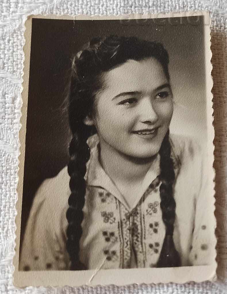 FOTOGRAFIE BLUZĂ BRODATĂ ÎMPLEITĂ KYUSTENDIL 1945