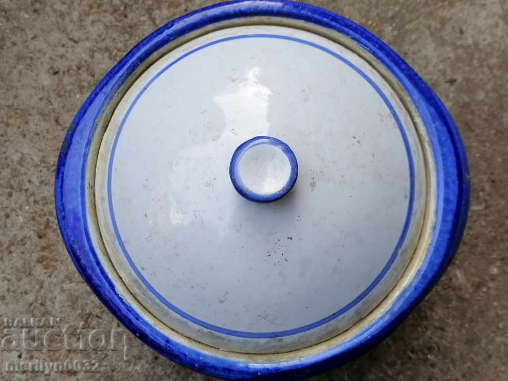 Стар емайлиран съд за гювеч HUSVARNA чугун гювечарник гювече с цена 99.00 лв. | € 50.62 Стар емайлиран съд за гювеч HUSVARNA чугун гювечарник гювече с цена 99.00 лв. | € 50.62