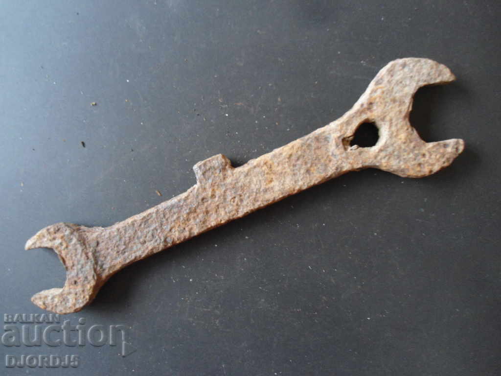 Old key with price 2.00 BGN | € 1.02 Old key with price 2.00 BGN | € 1.02