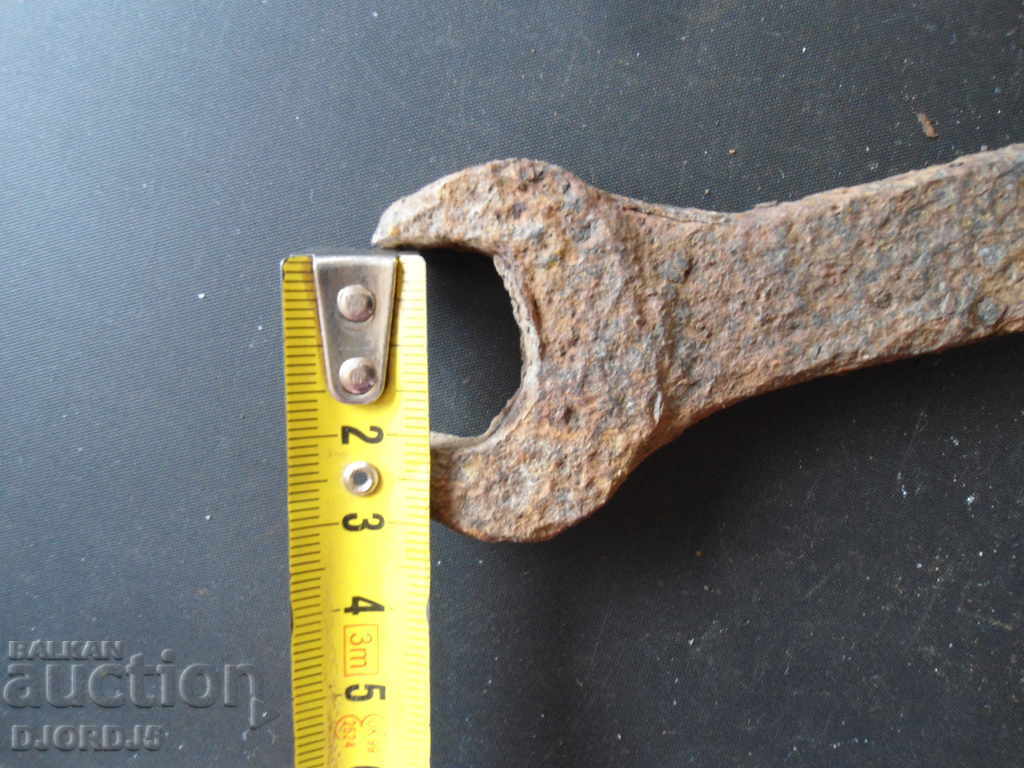 Auction Old key Auction Old key