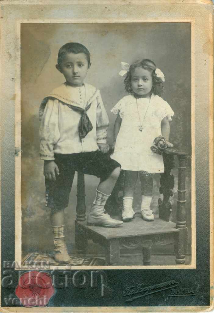 FOTOGRAFIE VECHE - CARTON - BR. HADJOLYAN - VARNA